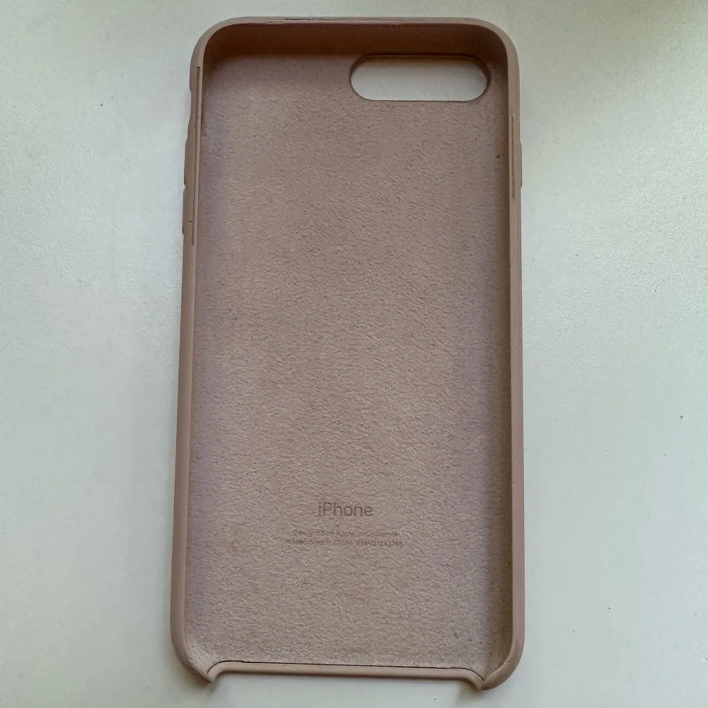 Apple Silicone Case for iPhone 8Plus / iPhone 7Plus (5.5”) Pink Sand + Addl Case